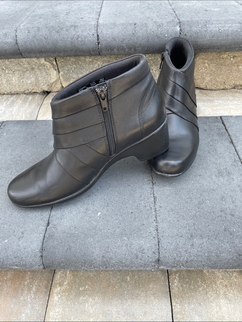 New Clarks Women's Black Leather Ankle Booties with Side Zip and Layered Detail